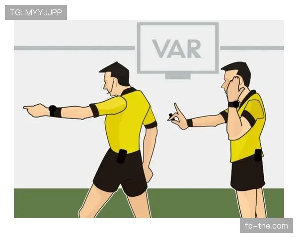 场上观众干扰比赛有哪些规则限制和裁判应对措施？