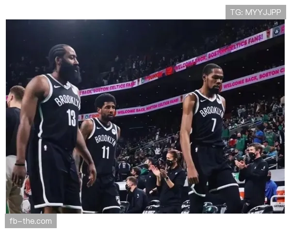 哈登突破拉开与杜兰特得分结构差异影响球队进攻节奏