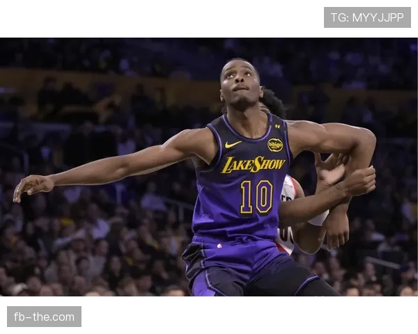 加索尔高效挡拆助攻提升湖人内线多点威胁