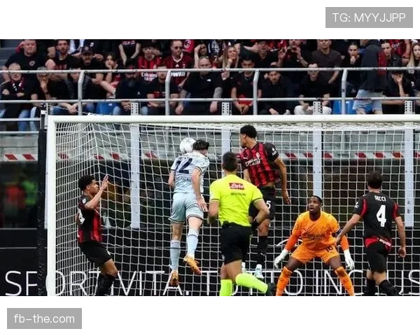 拜仁关键比赛表现不稳定：本赛季球队战斗力波动对争冠形势造成影响