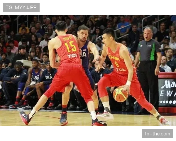 裁判协商判罚流程是什么规则?解析NBA与FIBA执行差异 裁判协商判罚流程是什么规则?解析NBA与FIBA执行差异